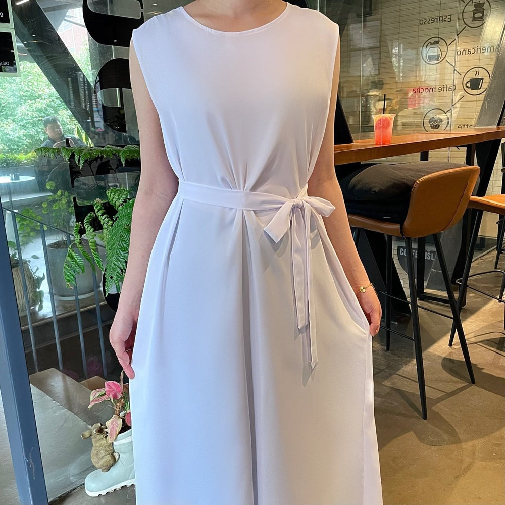 
                  
                    Simple Nida Slip Inner Dress - Norah Collections White Modest Elegant Abaya for Women
                  
                