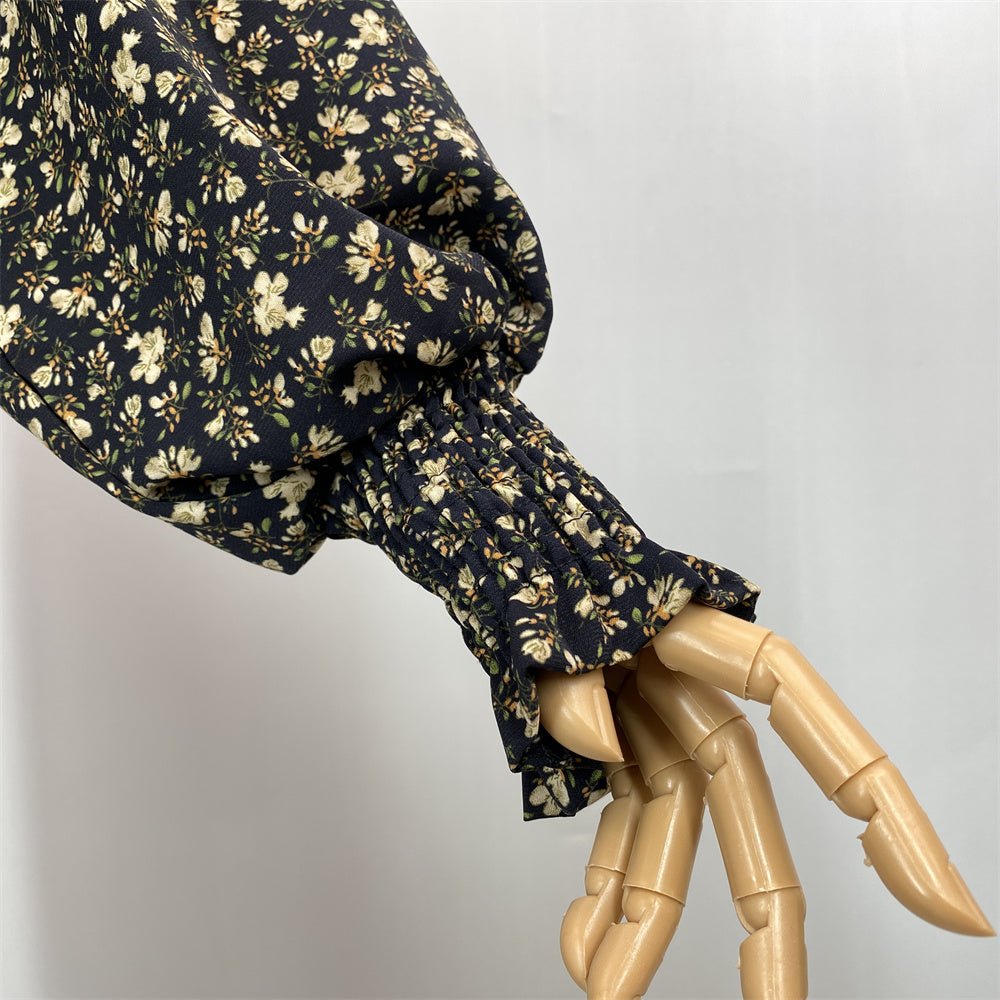 
                  
                    Floral Hooded Front-Zip Abaya in Black - Modest Abaya with Floral Print and Zipper Closure
                  
                