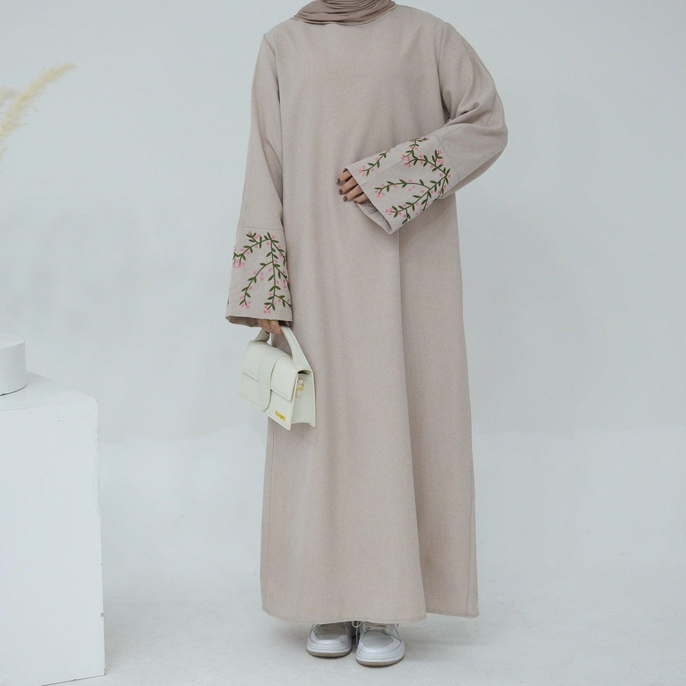 
                  
                    Casual Embroidered Linen Abaya - Norah Collections Lavendel Modest Elegant Abaya for Women
                  
                